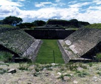 Der Ballspielplatz von Monte Alban